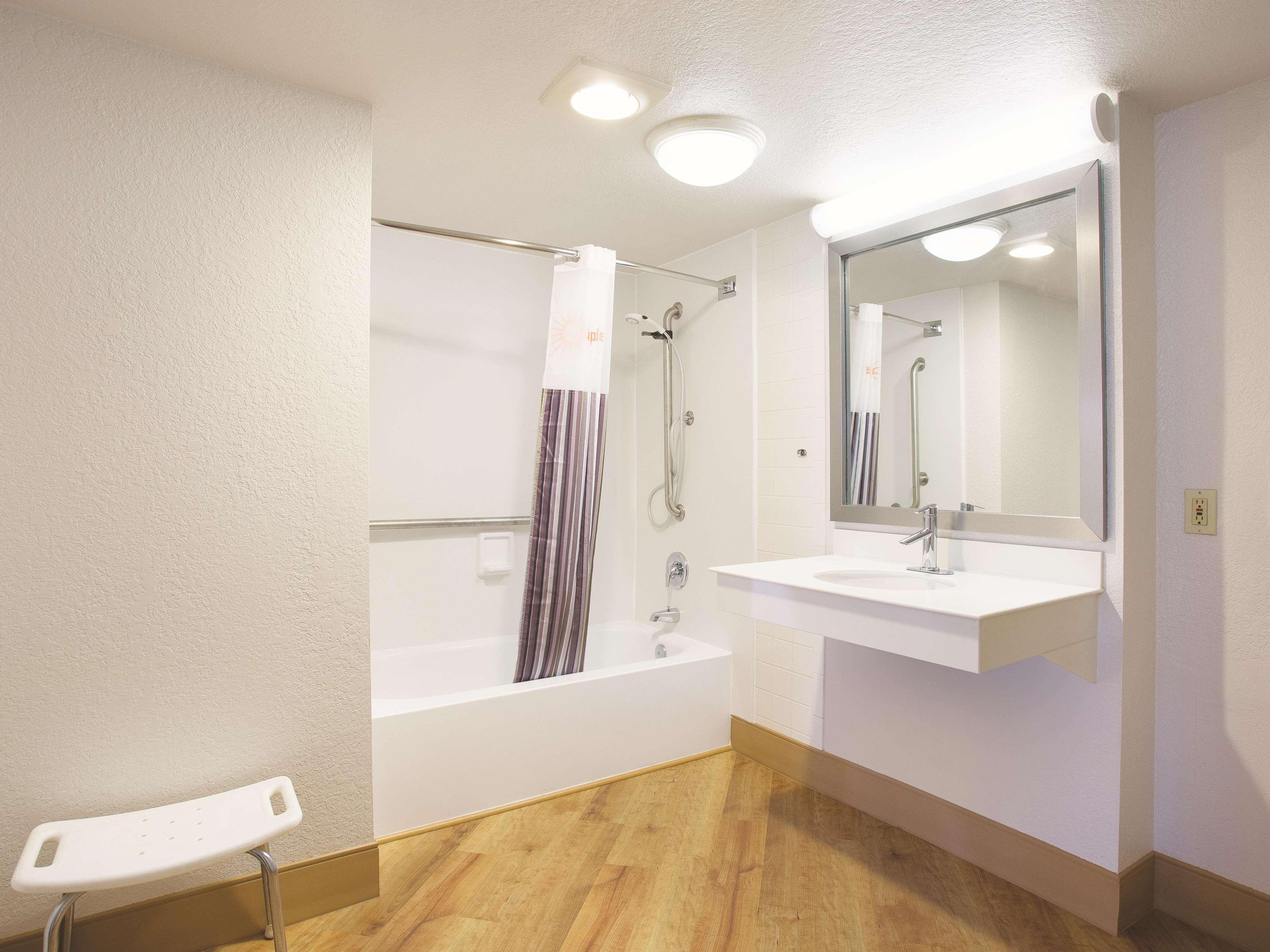 La Quinta Inn By Wyndham San Diego Чула Виста Екстериор снимка