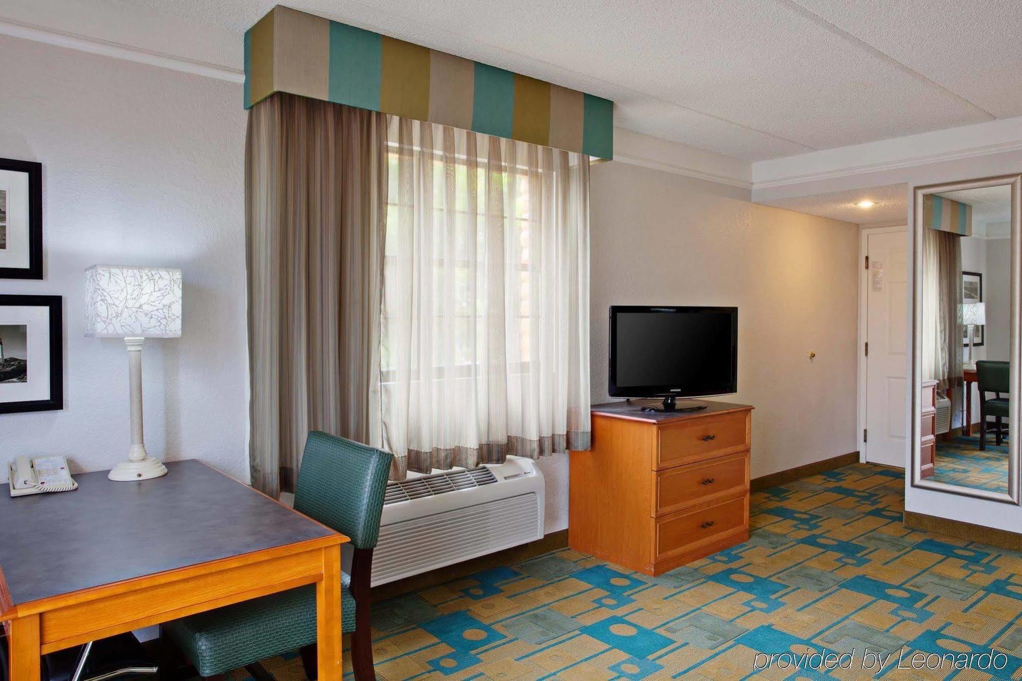 La Quinta Inn By Wyndham San Diego Чула Виста Екстериор снимка